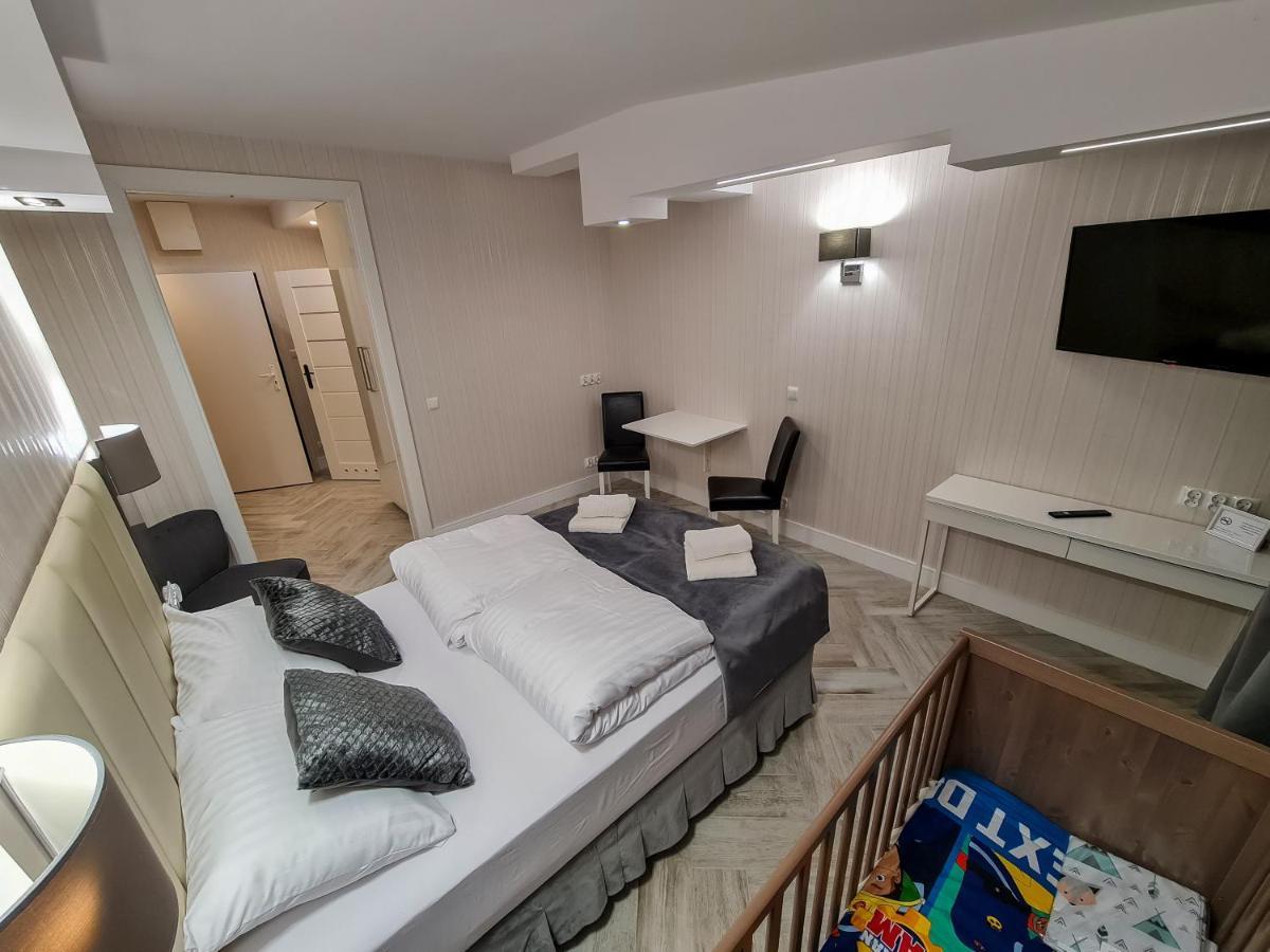 Apartamenty Hayduk Zary  Exterior photo