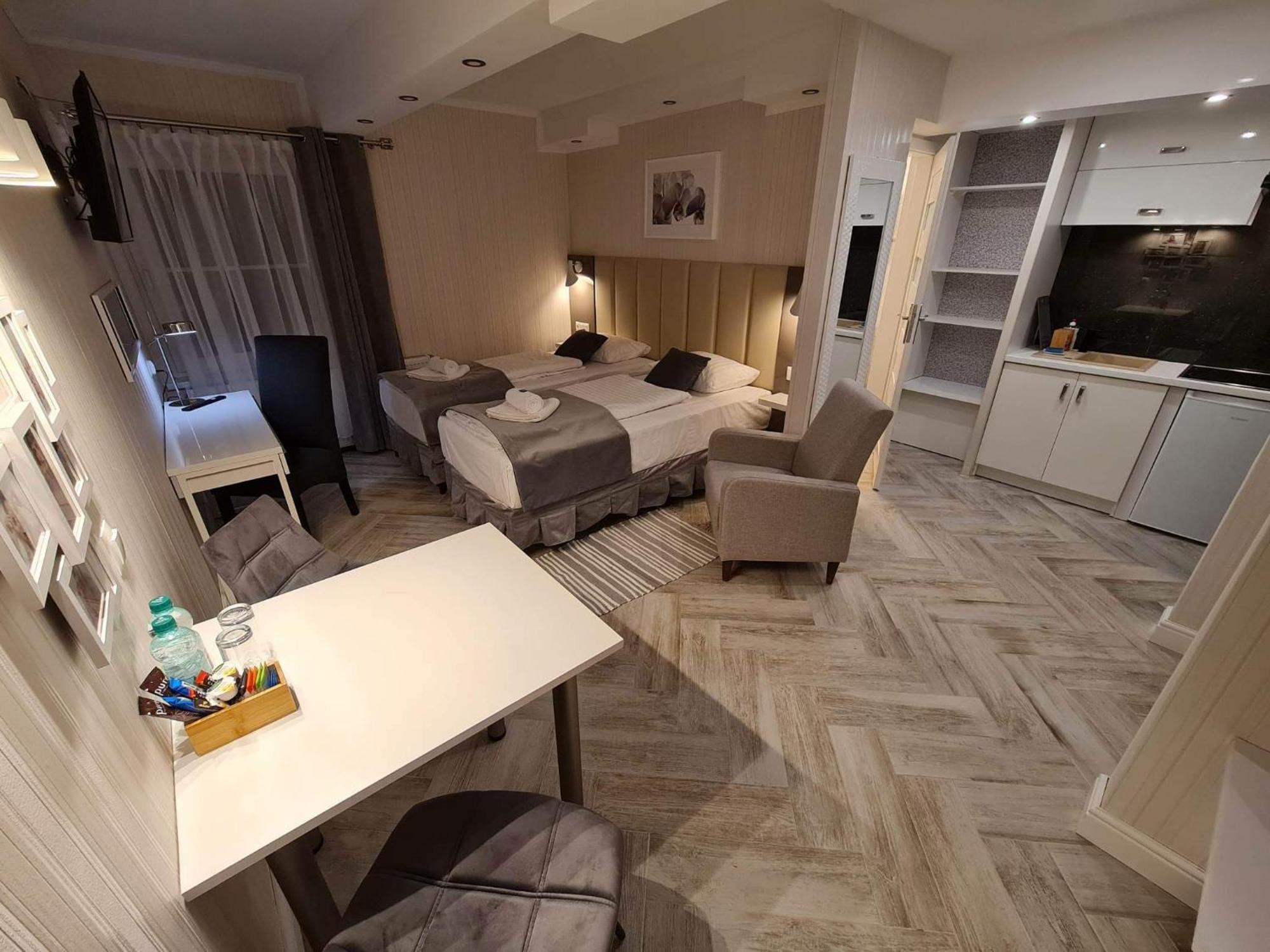Apartamenty Hayduk Zary  Exterior photo